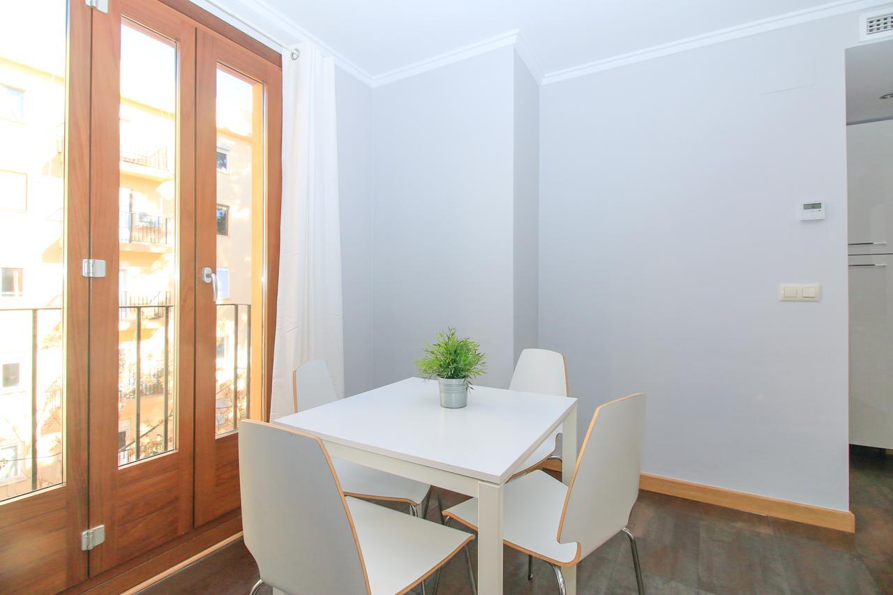 Bet Apartments - Tramontana Apartments Valência Quarto foto