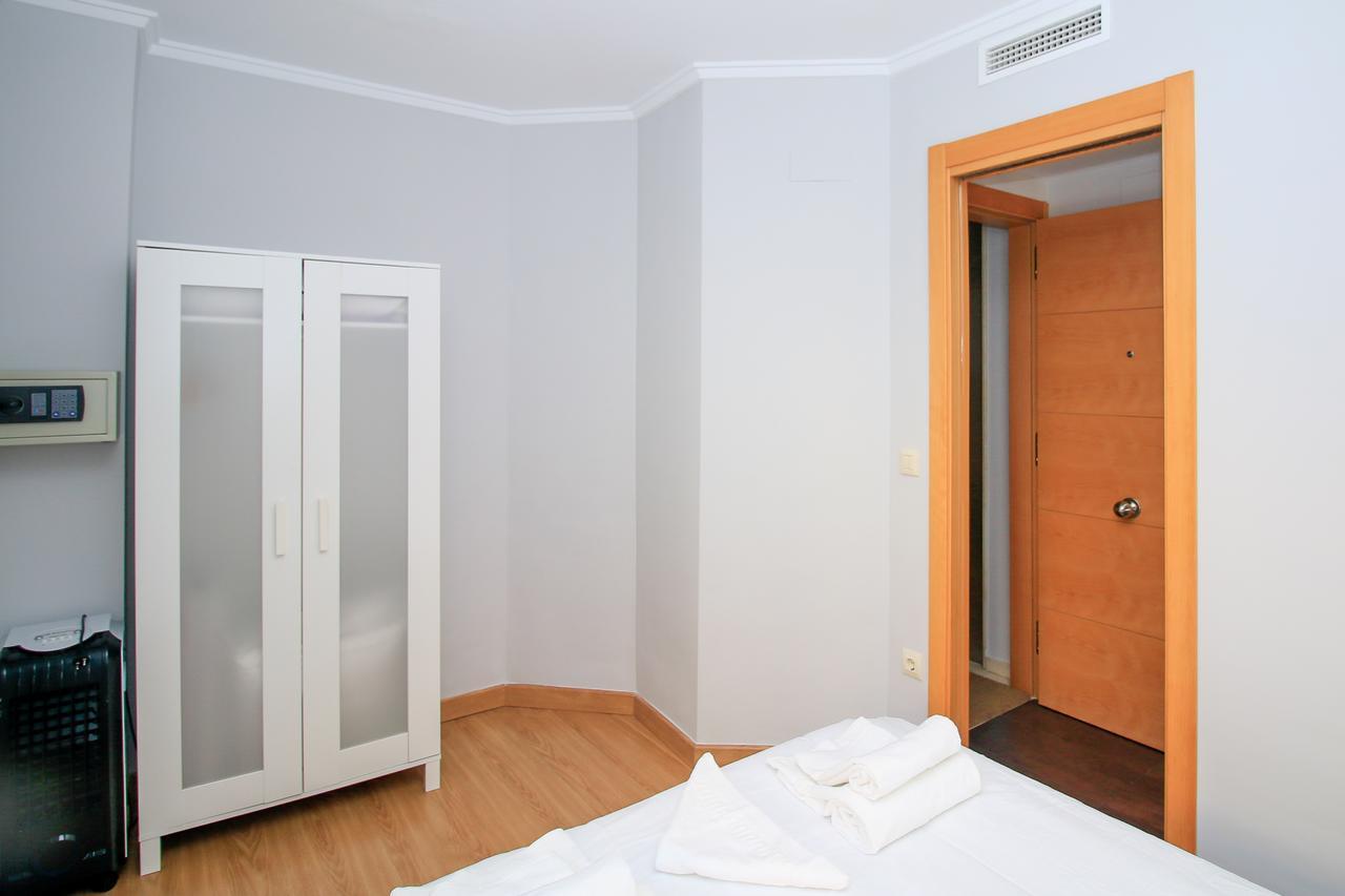 Bet Apartments - Tramontana Apartments Valência Quarto foto