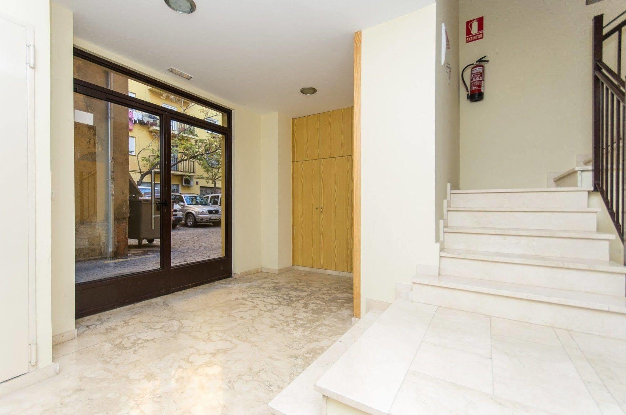 Bet Apartments - Tramontana Apartments Valência Exterior foto
